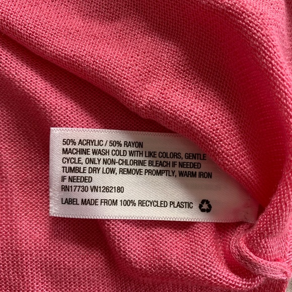 Light weight sweater - Picture 3 of 3